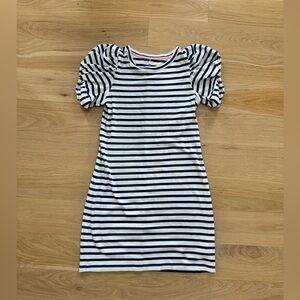 Lily Pulitzer navy striped dress in size small. Great condition.